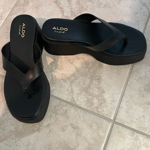 Aldo y2k platform thong flip flop sandal leather